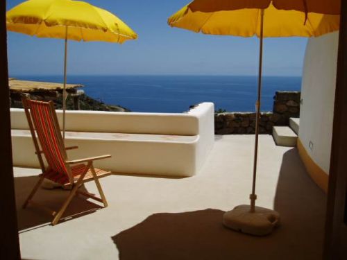 .Mulino:2/3 pax,camera,bagno,cucina,2 terrazzini panoramici sulla costa della  Sicilia